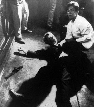 Read CBS Radio Coverage of the Assassination of Robert F Kennedy - 1968 -  file in PDF